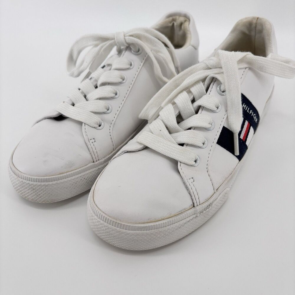 Tommy Hilfiger Larria Women's 6M White Low Top Lace Up Sneakers